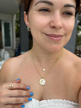 Load image into Gallery viewer, Petit Moon Choker
