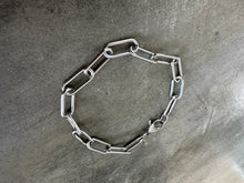 Load image into Gallery viewer, Paperclip Bracelet
