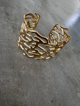 Load image into Gallery viewer, Arrecife Cuff
